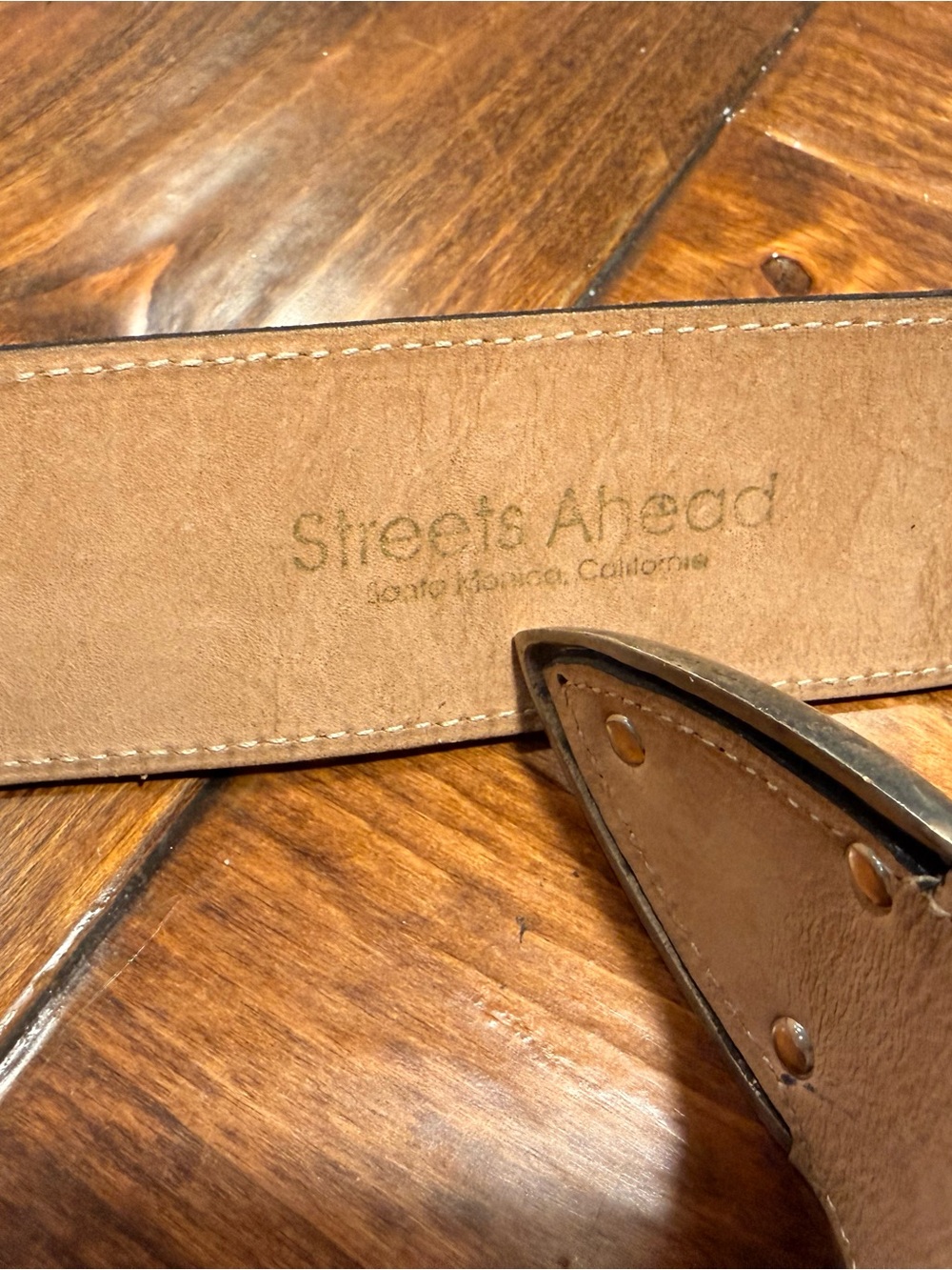GORGEOUS!!π₯ STREETS AHEAD IVORY 2" LEATHER BRASS/SILVER PLATE BELT SIZE M - Picture 9 of 10